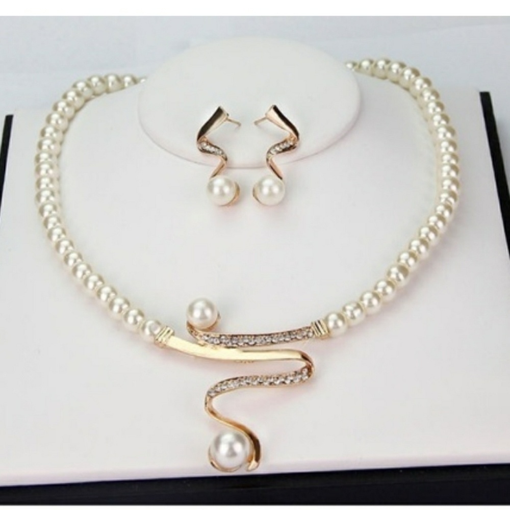 Fancy Pearl Necklace and Earrings